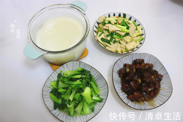 轻食晚餐|一家人的轻食晚餐,3个家常菜,一锅玉米粥,网友:美好晚餐