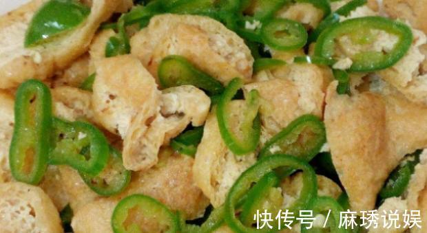 椒圈炒豆泡|美食推荐小炒鸭肉、辣炒黄豆芽、椒圈炒豆泡、香酥里脊