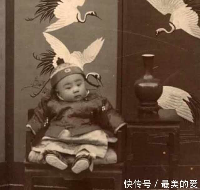 罕见|末代皇帝溥仪罕见老照片, 图五为溥仪奶娘最后一张姐妹花难得一见