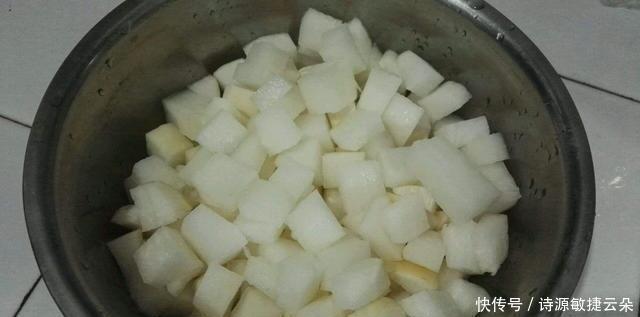 清洗|冬季美食萝卜炖粉条,试试这种做法,比饭店做的还好吃