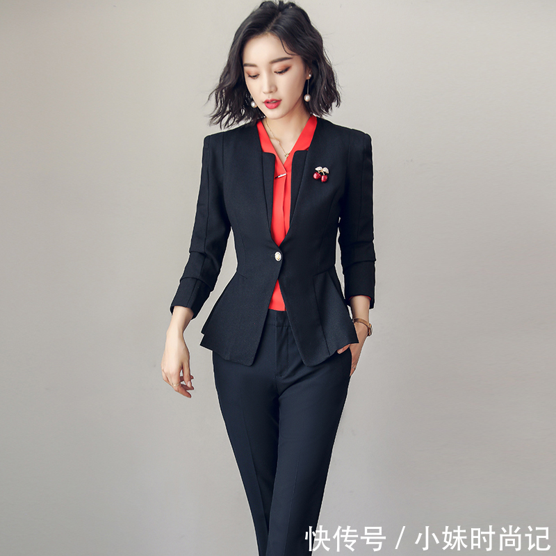 迷人|没有哪个上班女郎能拒绝这样的打扮,气质太迷人了,并且彰显干练