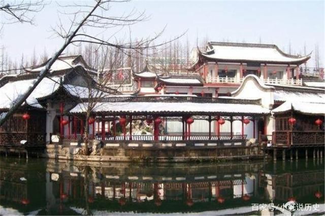 多宝阁#乾隆为减压发明一物，误打误撞，建成了一个博物馆