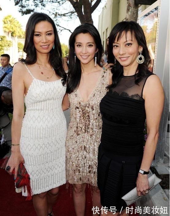 小姐姐 邓文迪真是“贵妇圈”女神,穿薄荷绿连衣裙优雅高贵,气质惊艳