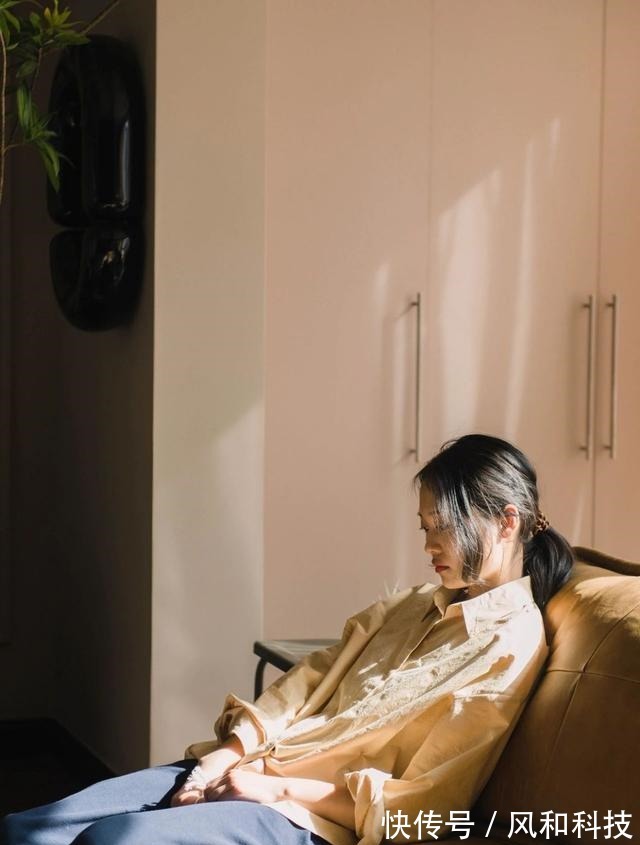 挂画|90后小姑娘的独居公寓,阳台打造成森林,一个人住也舒服