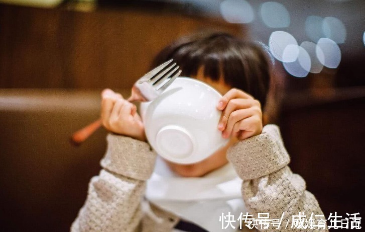 营养均衡|积食耽误孩子长身高?宝妈学会这4招,宝宝身体好长大个
