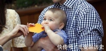 王室|有靠谱妈妈就是爽!乔治小时候很难带,爱兔耳袋狸,啃车贴不放手