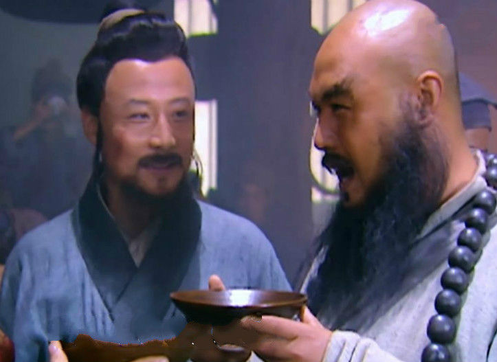 真相|关胜揭开晁盖死亡真相林冲检查了一样东西,发现凶手不是史文恭