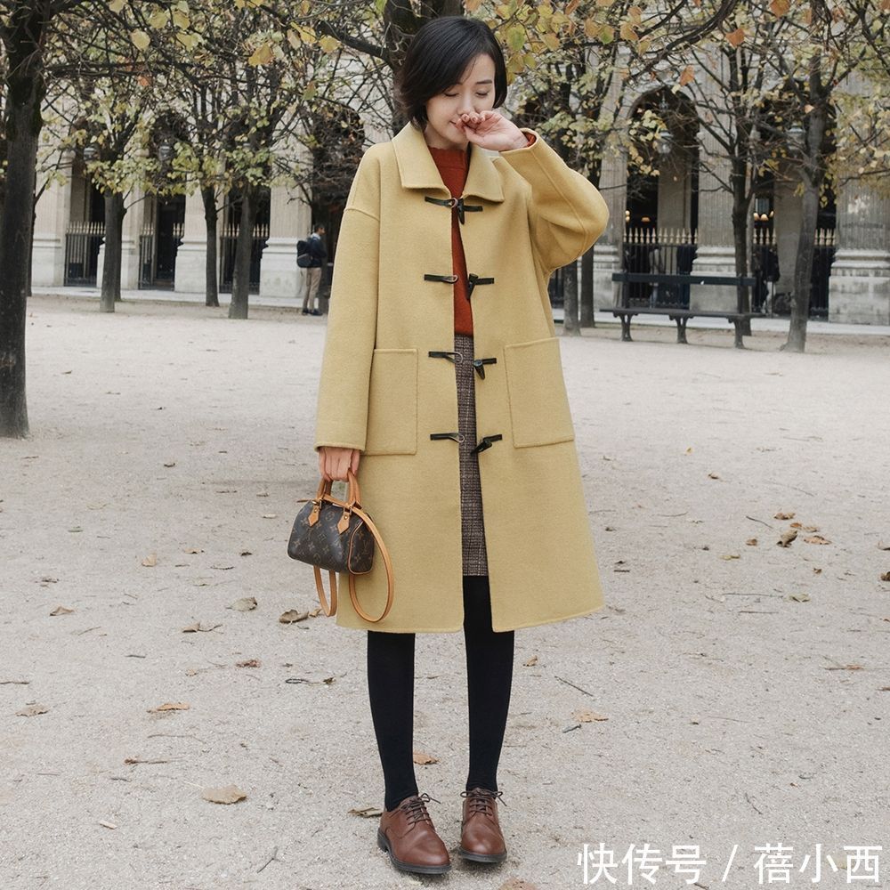 西裤|秋冬还是穿“大衣”最优雅,学这4种搭配就够了,骨子里透出气质