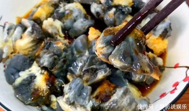 它和玉米共生,农民见了头疼,城里人却当成美食,简单一蒸,真香