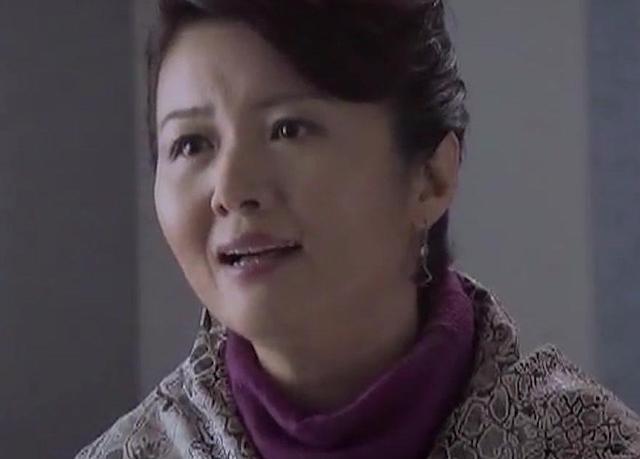 亲情|“爸妈,我养弟弟,别骂我不讲亲情”,我宁愿自毁,也要留住亲情