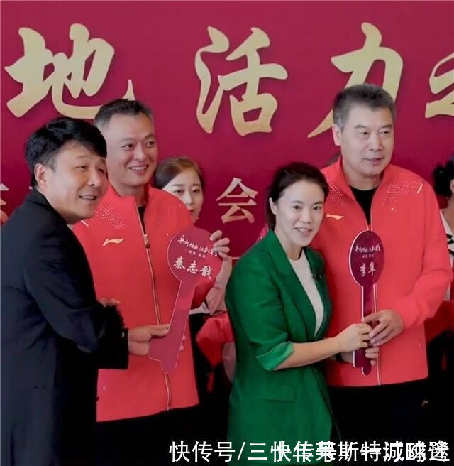 日文版|王楠老公唱《北国之春》!还不过瘾又唱起日文版,被王楠踹了一脚