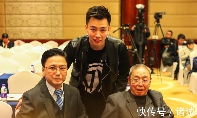 谭富英!有人说京剧谭派起于谭家,止于谭家,确实提谭派想起谭家人是失败