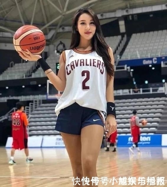 健身|自律与健身打造了38岁李恩壁的沙漏身材，成功撩走26岁小男友