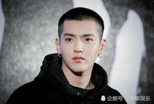 鹿晗 《创造营》请不到嘉宾让一个未出道的练习生担任嘉宾,全程平淡无味