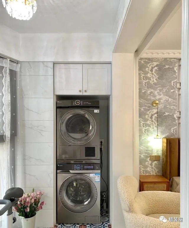 阳台上|同样是77㎡,我家小得可怜,他家三房每个空间都超空旷,收纳惊人