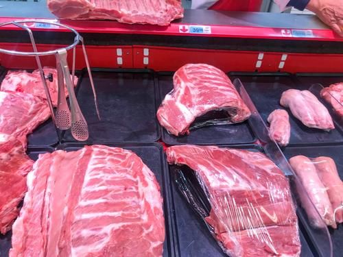 买排骨时，挑“前排”还是“后排”？牢记4不买，谁也不敢忽悠你