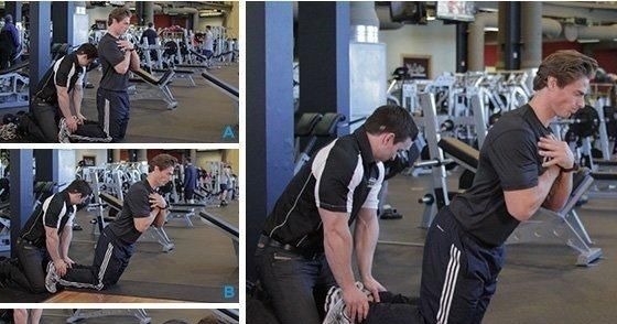 腿弯举|全方位打造打桩机一般的大腿,这4个细节千万别忽视