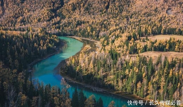 中年|新疆重新开放,国内秋季颜值巅峰全在这条线上,国庆自驾正合适!