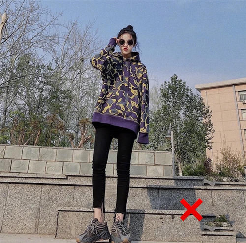 建议小个子女生，今年的卫衣“买短不买长”，遮肉显高还不拖沓