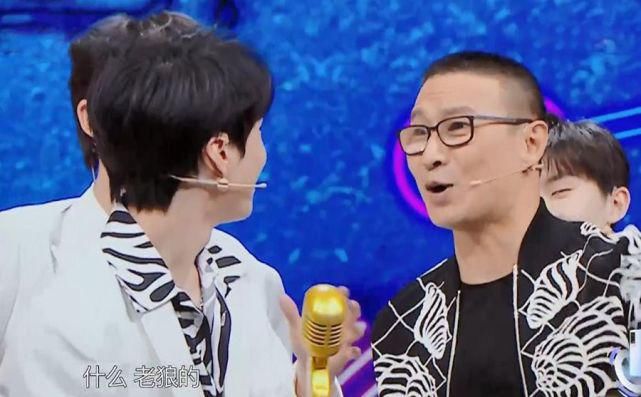 《王牌》迎来最会抢戏的嘉宾,汪峰张靓颖被挤出画外,关晓彤直接弃权