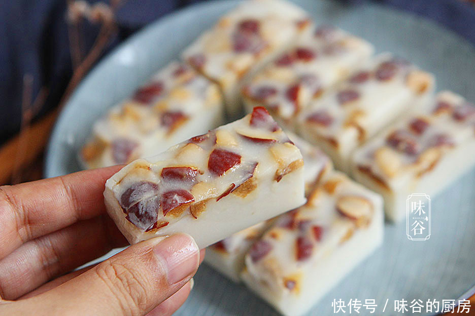 这糕点，吃一次馋一次，不用烤箱不打发，香甜软糯，暖暖过冬