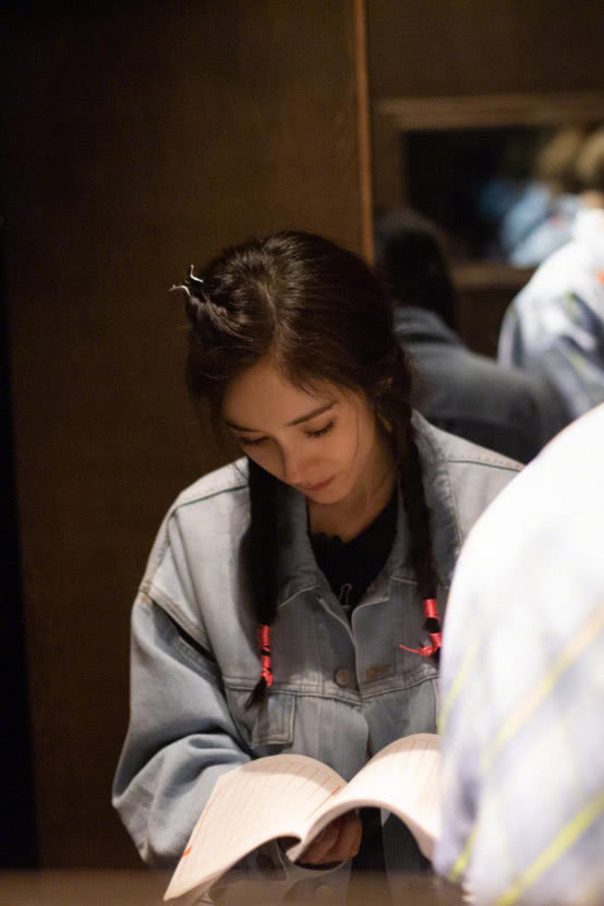 密室逃脱|杨幂“携手”邓伦同登热搜,了解原因后,网友笑翻在屏幕前