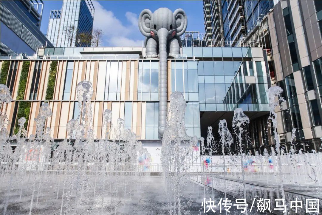 商业|商业地产轻资产和重资产的赛道，你更看好谁？