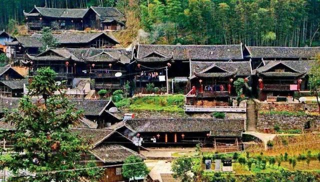 建造技艺|世间房子千千万,这种房子很独特,带你一起了解土家吊脚楼