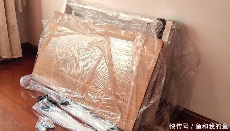 升降|我的梦想桌面,简约大气、智能升降,乐歌E5电动升降桌体验