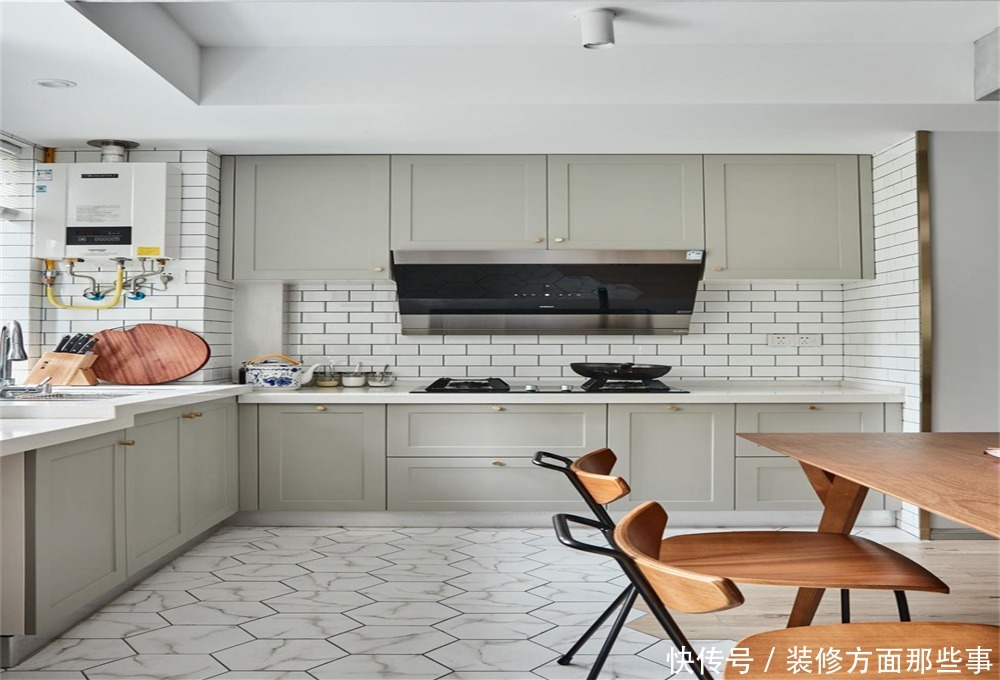 奢华|110平米现代风二居室,简单与纯粹才是最奢华的空间