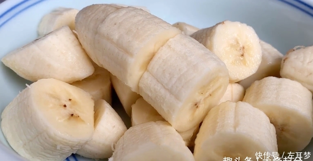 不用|香蕉别直接吃,加2鸡蛋,不用油炸,上桌就扫光,大人小孩都爱吃
