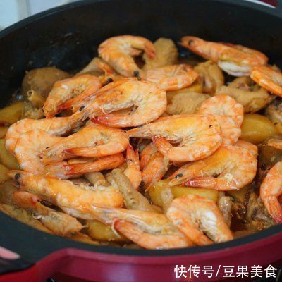 黑暗料理|有了鸡爪虾煲，爱心早餐省时做