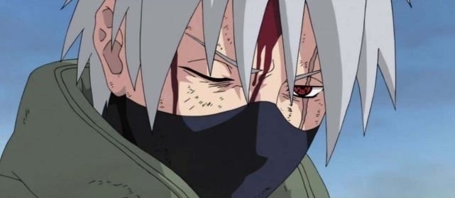 宇智波鼬|《火影忍者》中卡卡西输得最惨的一场战斗,对手并不是宇智波鼬