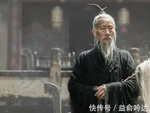 天鼋#大秦赋：秦始皇为什么要穿黑袍？与《山海经》神兽有关！