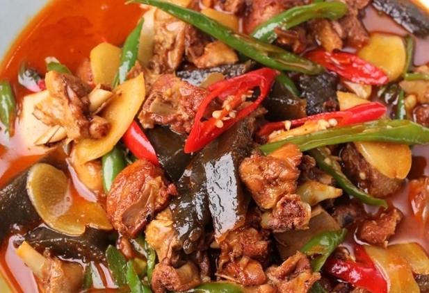 辣也要吃的菜，看着就有食欲，孩子爱吃得要命，补钙明目还益智！