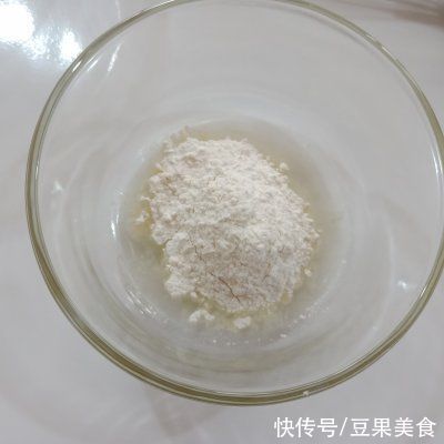我奶奶教我的原味纸杯小蛋糕的技巧，一定要加它才好吃