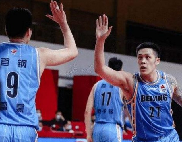 刘晓宇|成绩不佳,首钢抛弃争议名将,助攻同曦男篮,23%命中率太可笑
