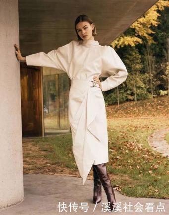 跟得上潮流的女生,今年搭配都离不开这3种鞋子,有一双就很时髦