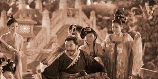 这三个人死后被后人骂了上千年,其中一个的功绩至今都很难超越