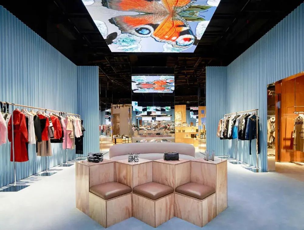 精品店|硬核消费趋势来了，一大波“精品店”入侵购物中心……