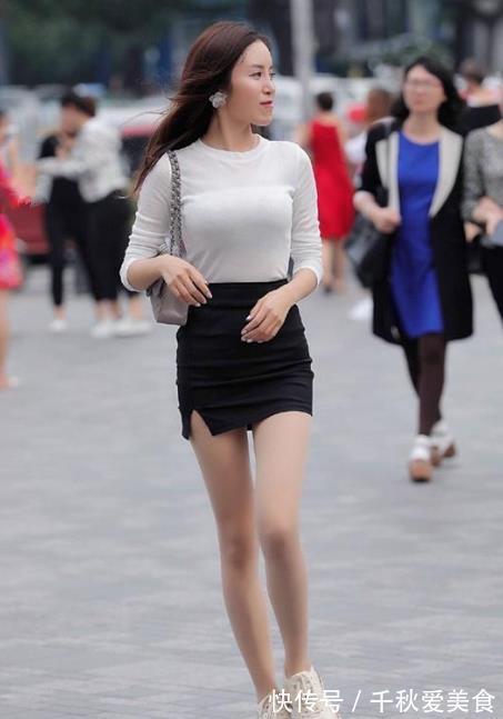 时尚|经典时髦,白色紧身T配黑色包臀裙,打造出轻松时尚的造型