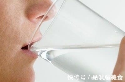 起床|早上起床,有4件“增寿”事,能做到2个也不错,你做到了几个?