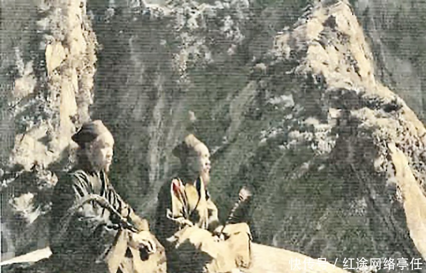 老照片:还原民国时期道士形象,颇有仙风道骨