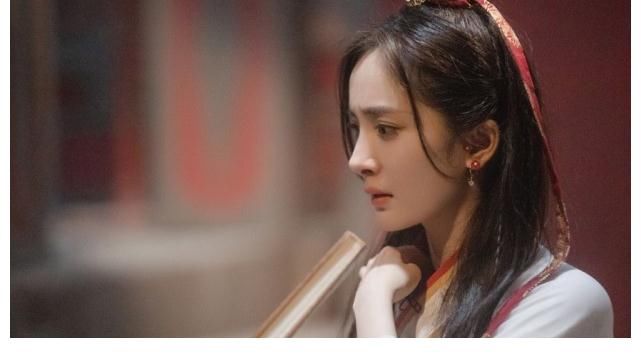 海报|凭什么?密室大逃脱海报被指抄袭,有人单拿杨幂邓伦说事