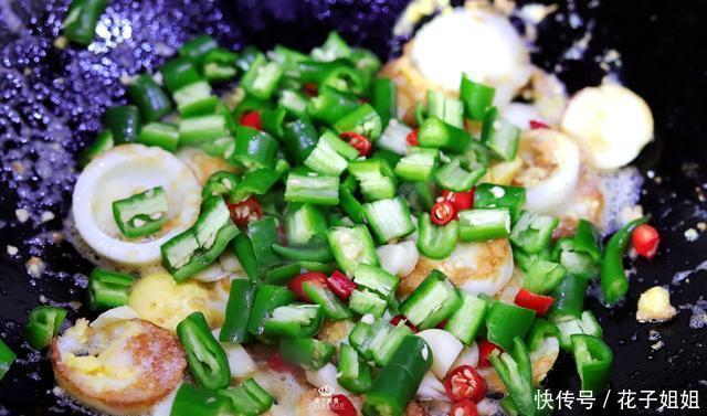 外焦里嫩|辣椒炒蛋又有新做法,外焦里嫩,香辣下饭,比传统做法好吃10倍