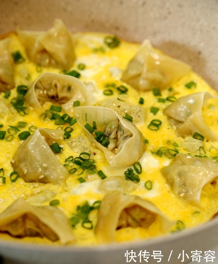 鸡蛋吃了几十年，第一次发现和“他”绝配，8分钟完美早餐！