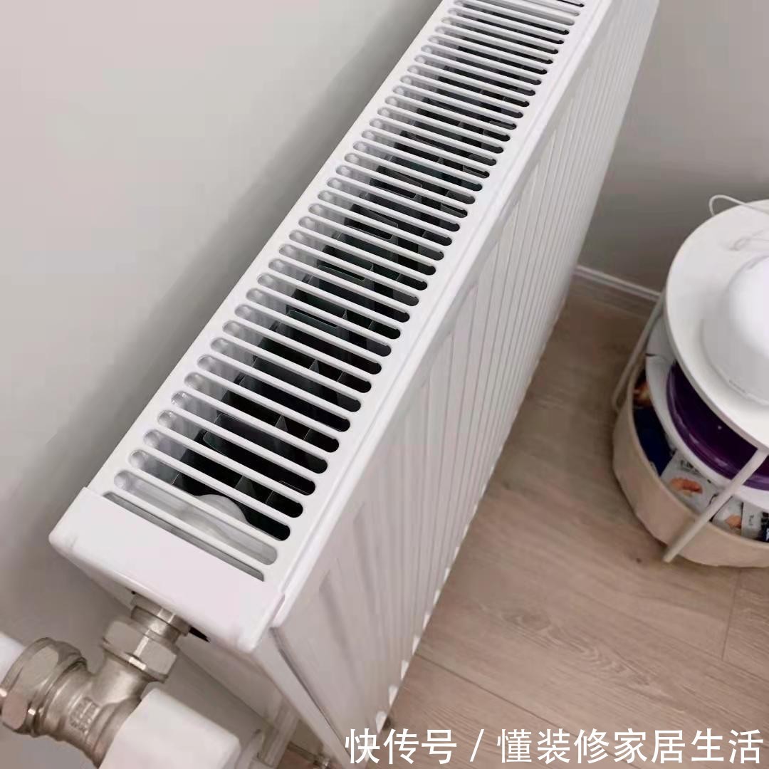 地暖|新房装了暖气片,听工程师建议敲掉地板,果断换地暖