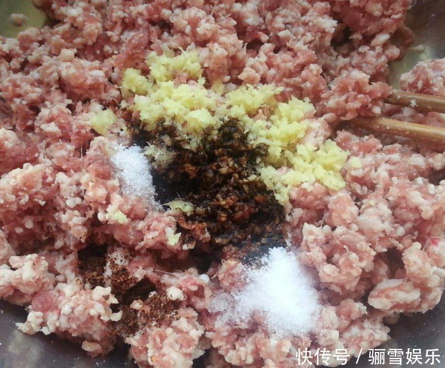 异味|萝卜饺子,焯水还是直接包多数人做错了,难怪饺子不鲜美有异味