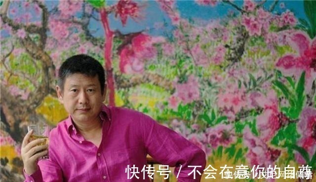 农村妇女#大妈模仿大师画桃花,200元一副却能以假乱真,专家:亵渎艺术