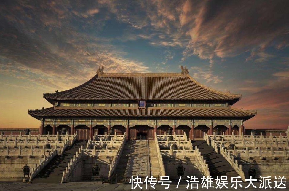 贵姓@生人打招呼问“您贵姓”,有3个姓不必说免贵,老祖宗传下的讲究